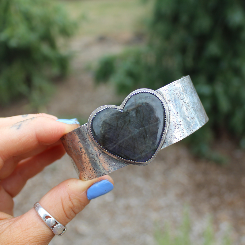 Aphrodite Labradorite Cuff